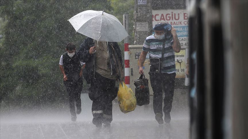 Rize ve Artvin i&ccedil;in sağanak uyarısı 